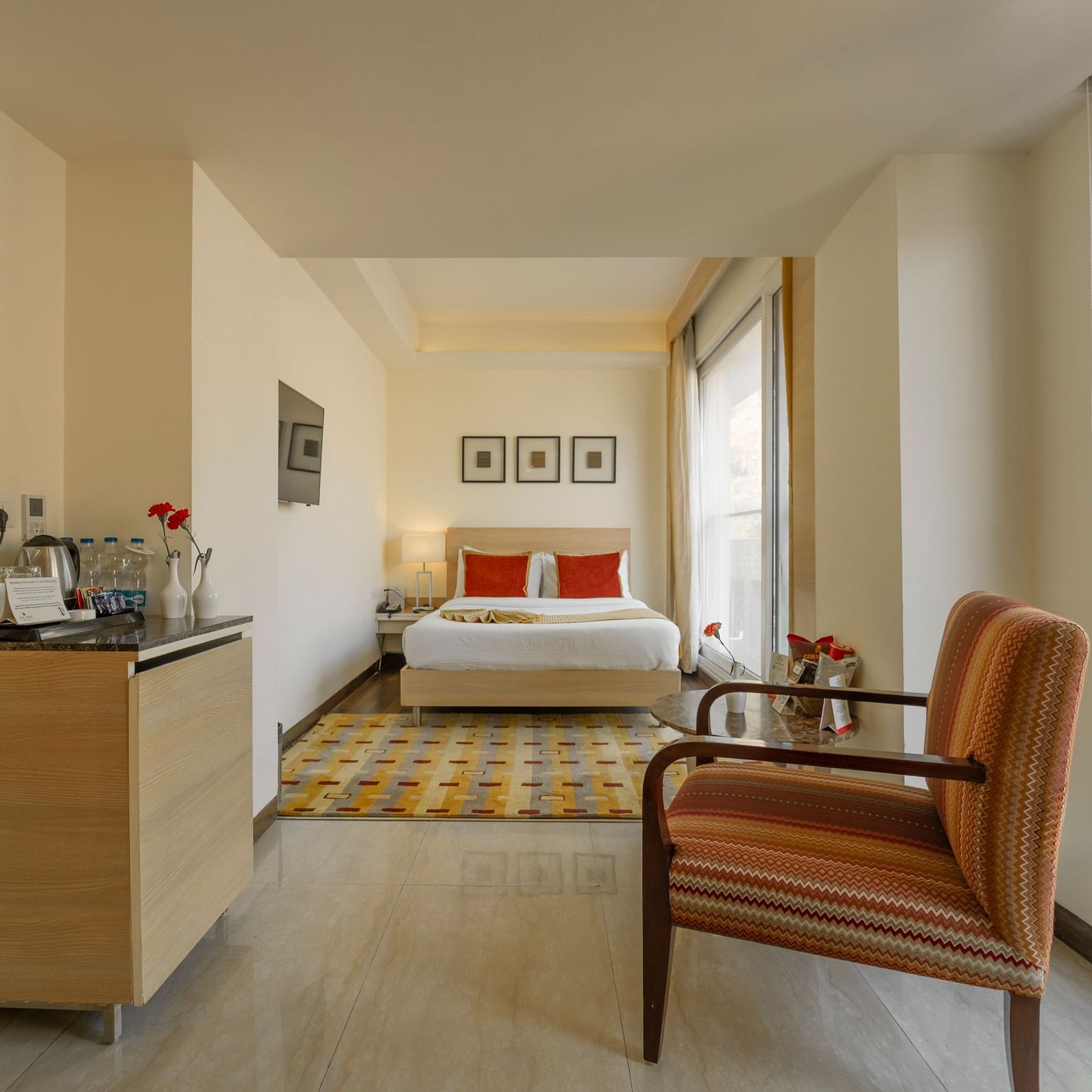 image of a room at the zion, shimla