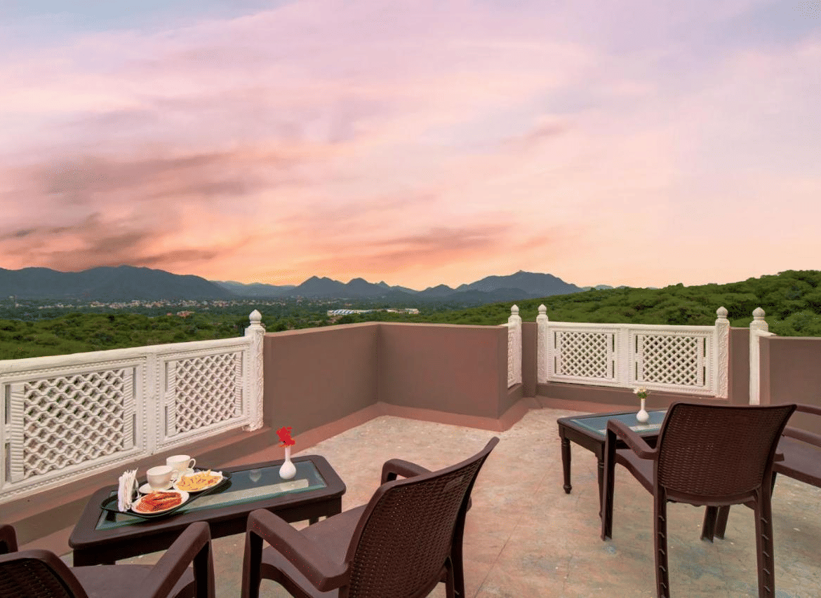 rooftop dining