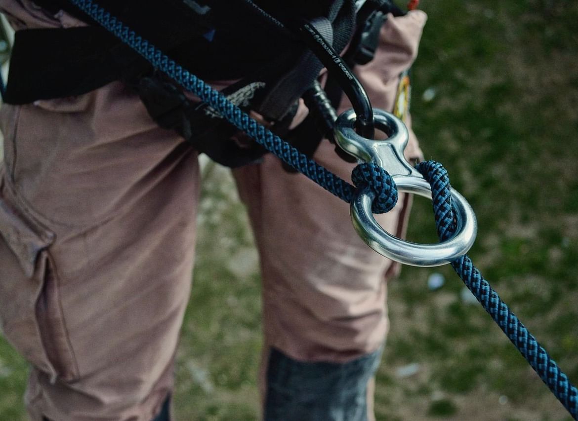 rappelling-1842180 1280