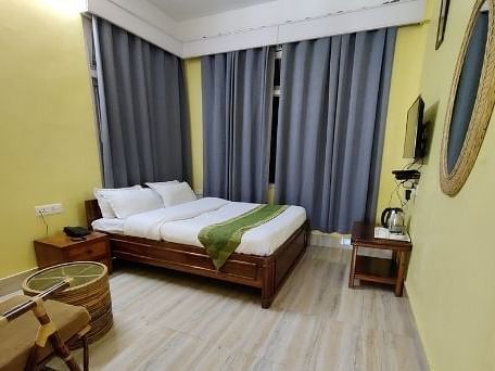 1613649655516Deluxe Rooms Dirang Hotel