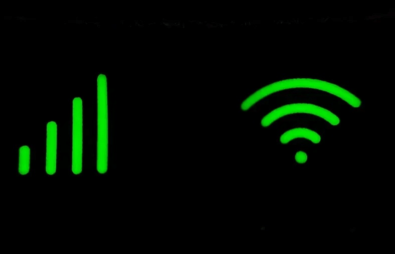 Lime Tree Hotel Golf Course Extension Road Gurgaon - a picture showing full mobile signal and wi-fi signal