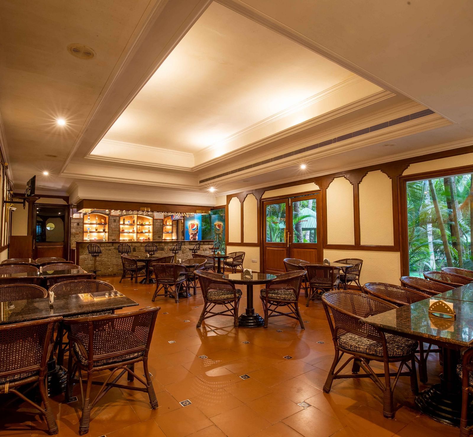 dining2