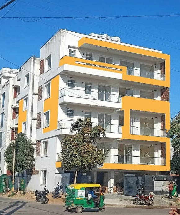 Facade image of Lime Tree Luxury Studio.