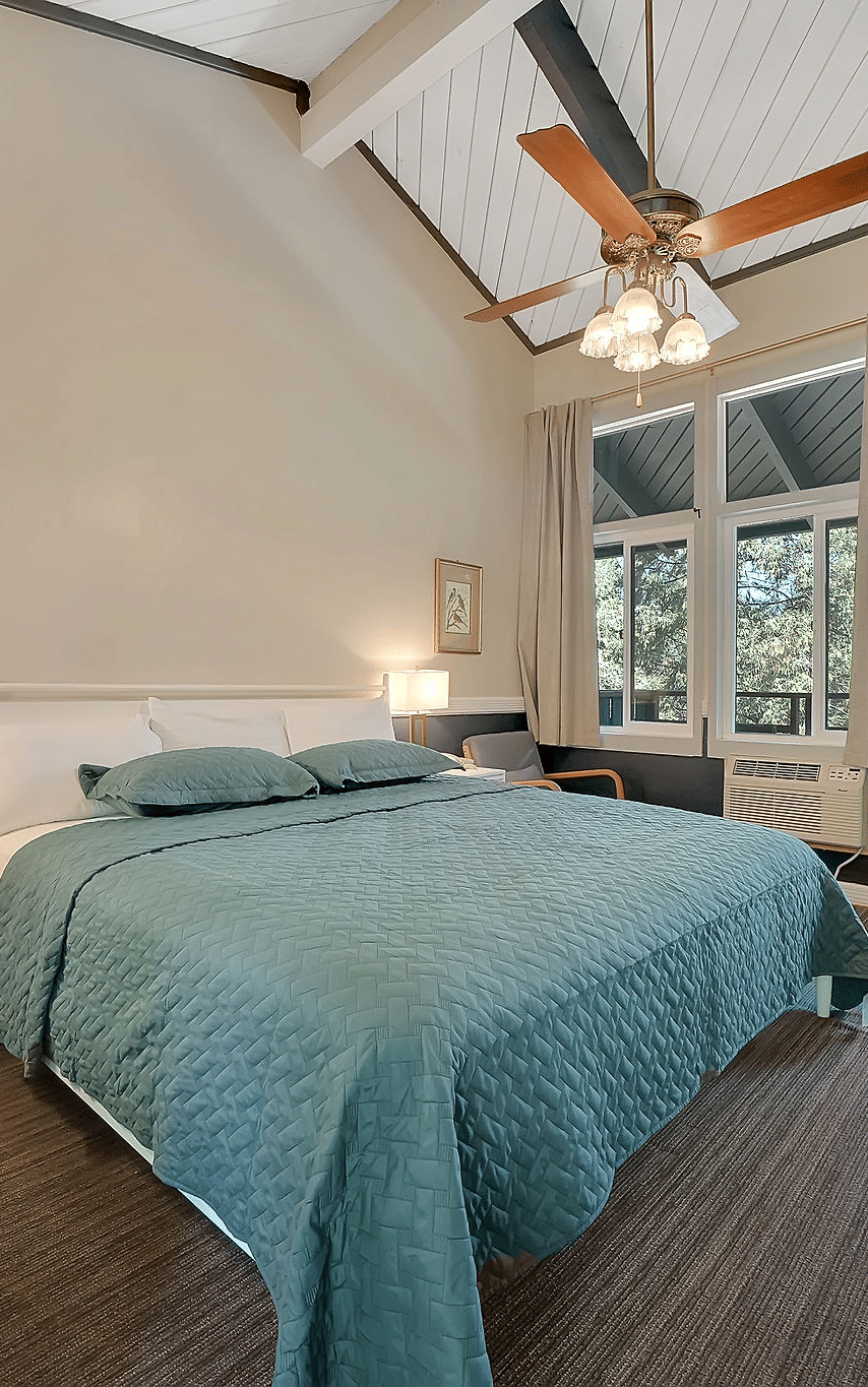 Narrow Gauge Inn | Historic Hotel near Yosemite