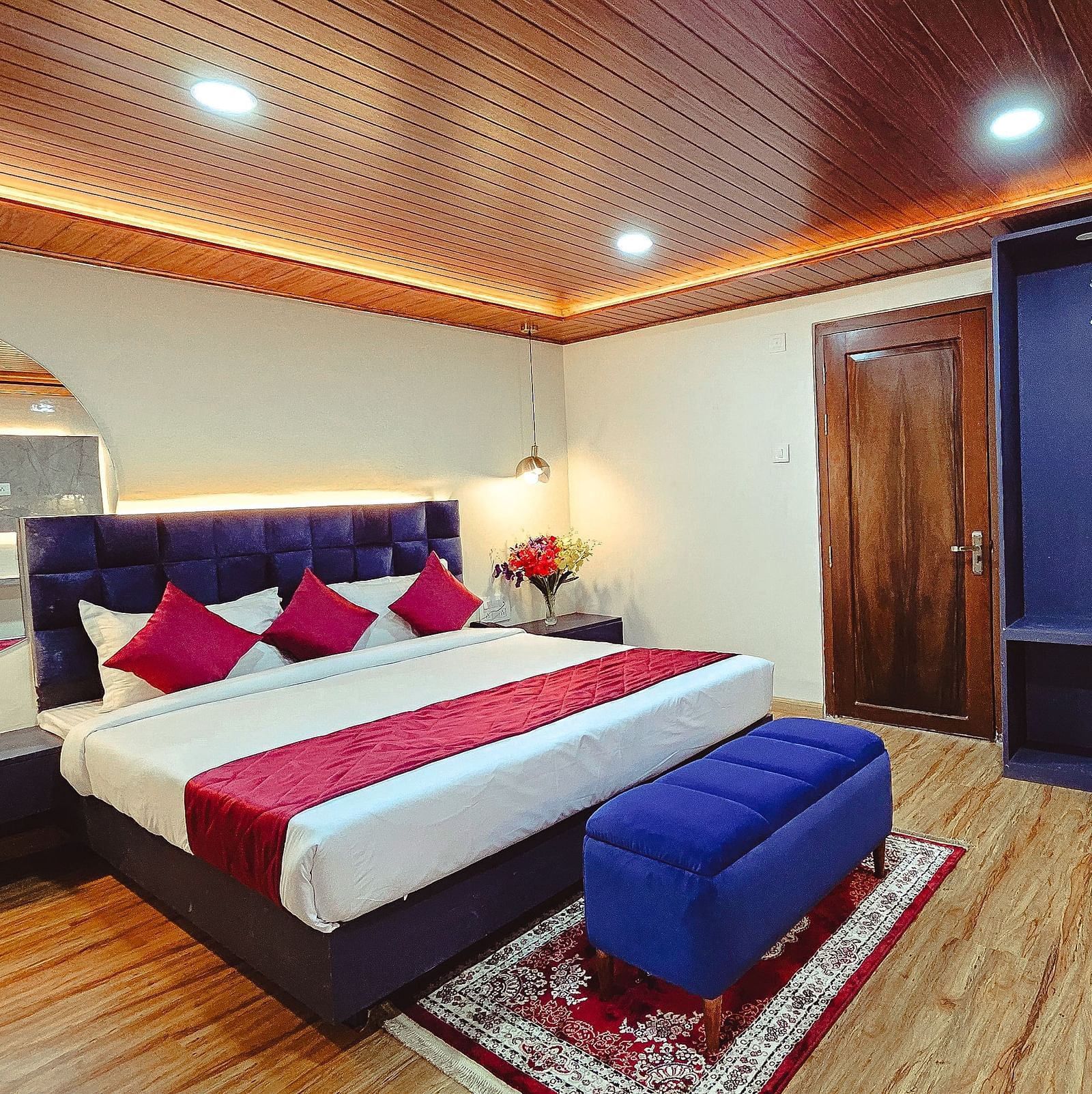 Premium room with wardrobe and mirror