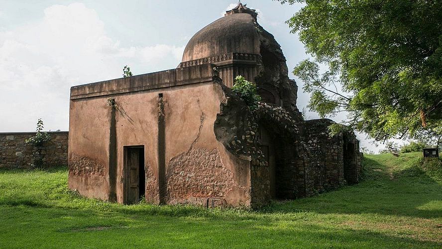 Salimgarh Fort