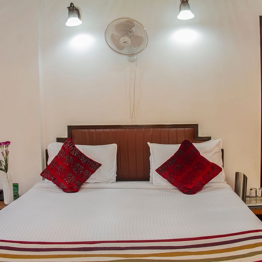Hill Premium Room with Balcony 3