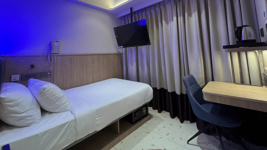 Cozy Single Room (2)