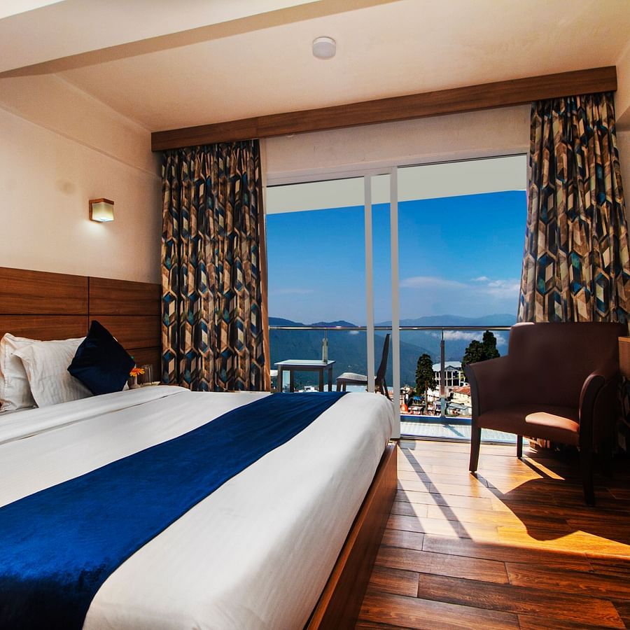 11 Executive Room with Balcony 3