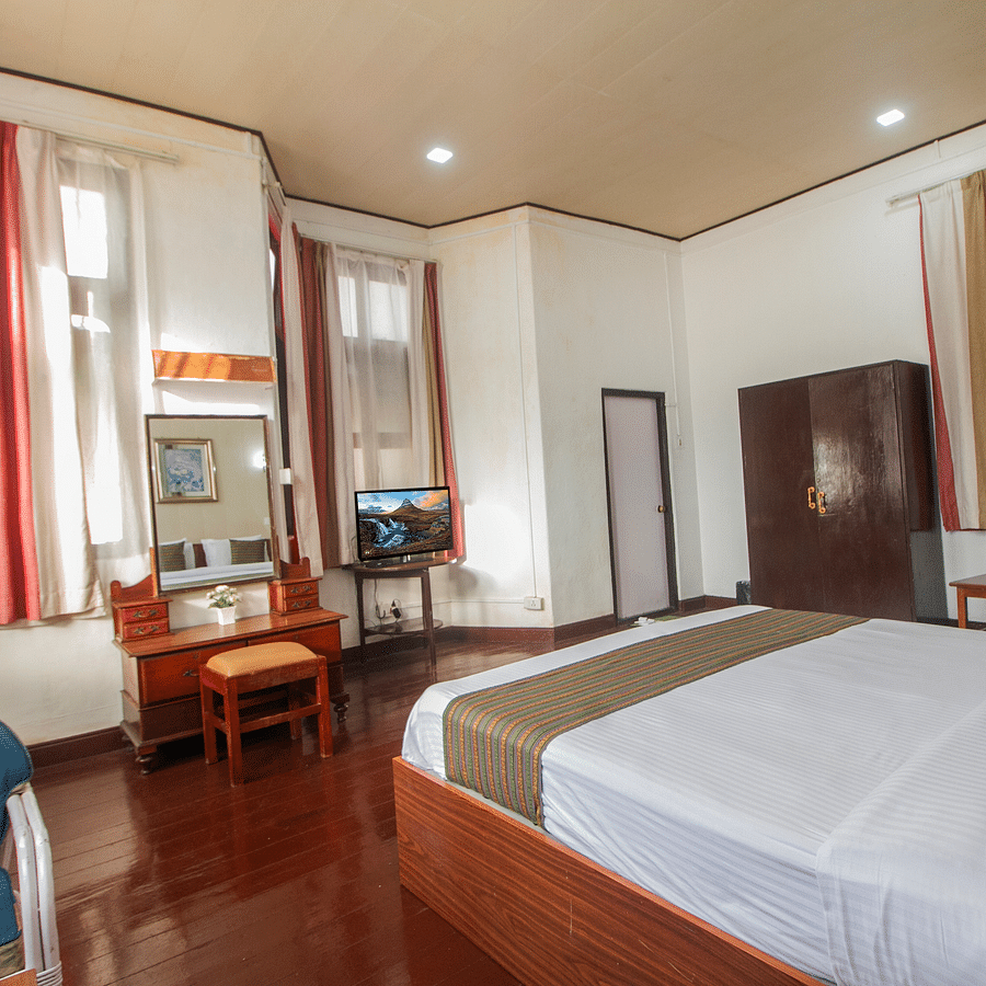 Heritage Cedar Room