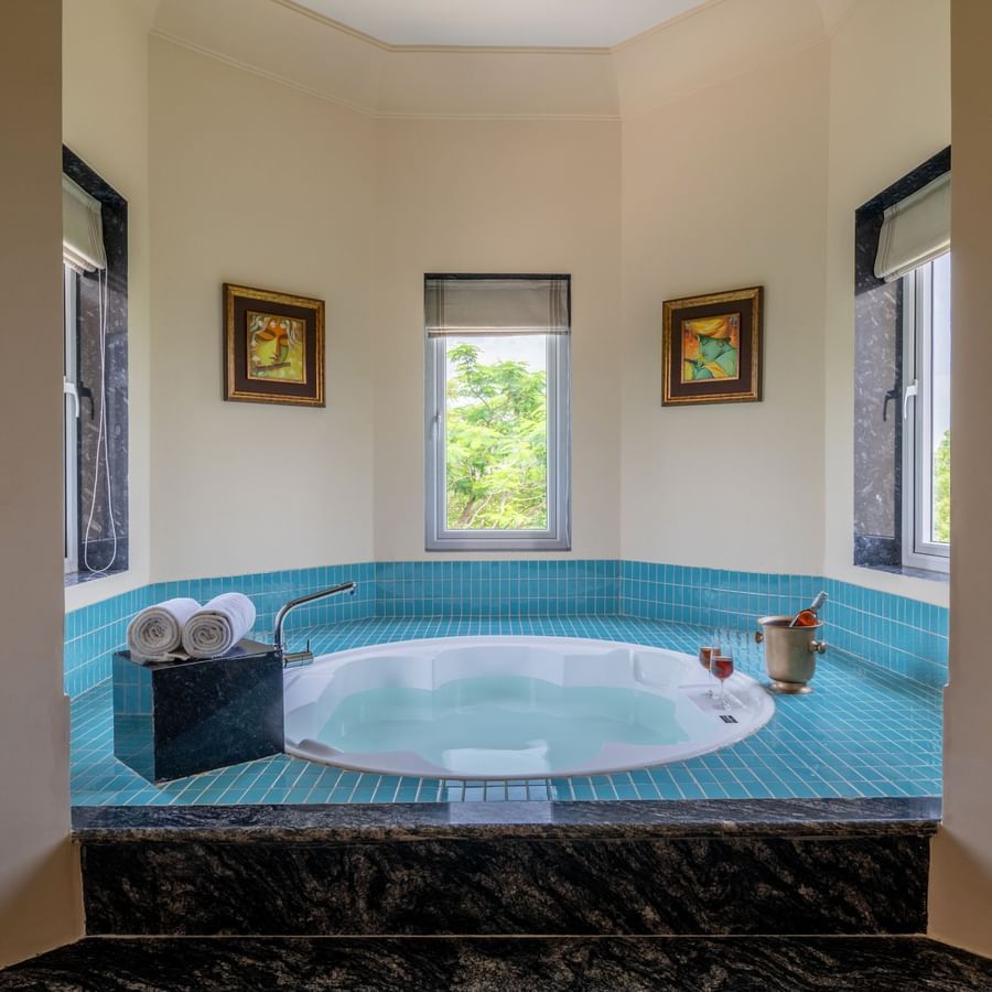 Bathtub - Deluxe - Hotels Near Chand Baori - Resorts Near Abhaneri-3