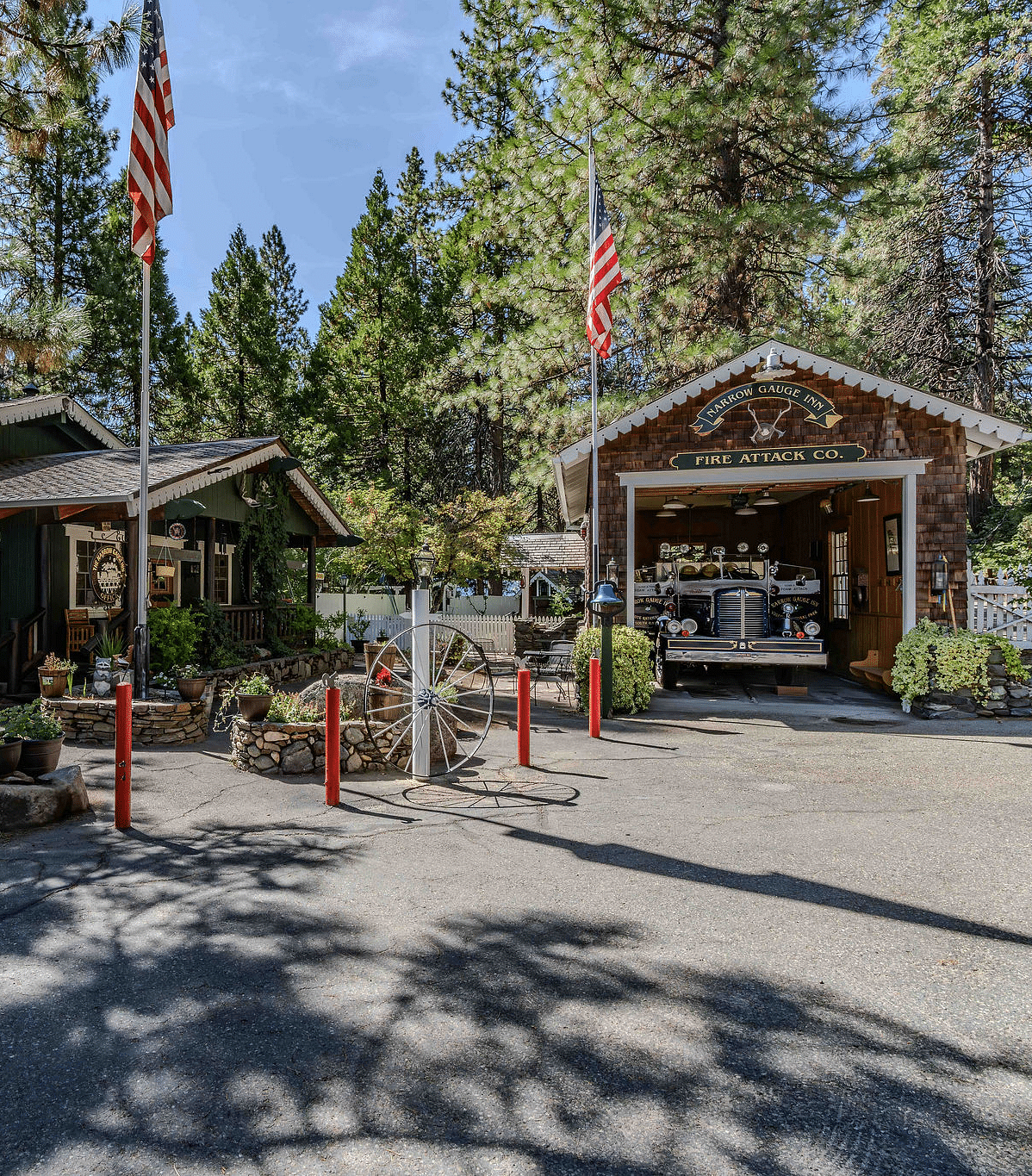 Exterior of the cabins at Narrow Gauge Inn during the day.