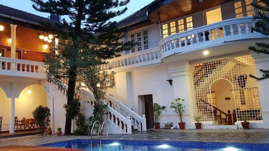 Dutch-Bungalow-Fort-Kochi-ouside-view