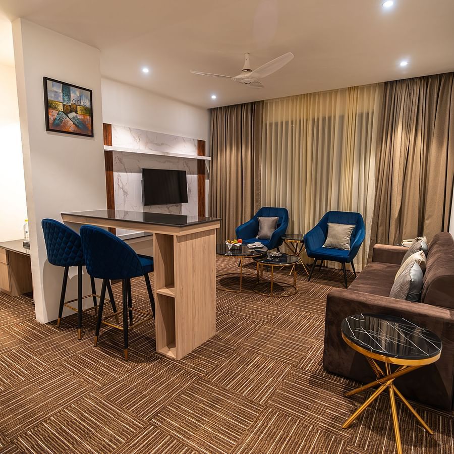 Room 1 (1)