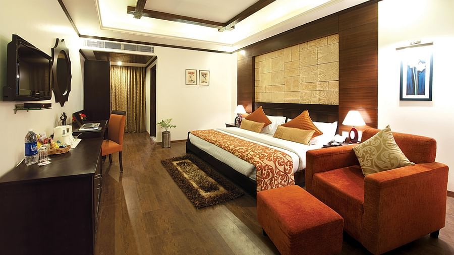 Clarks Inn Bareilly - Executive King Rooms in Raebareli 