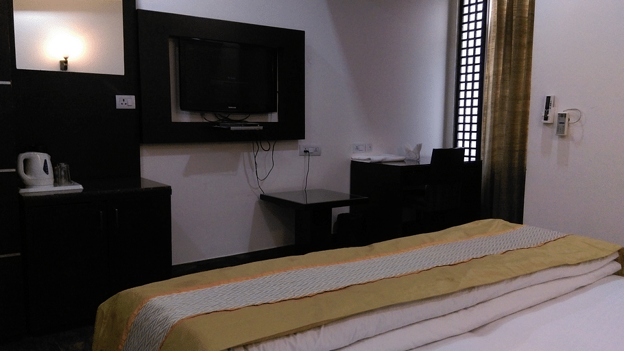 Hotel Aadhar, Gurgaon Gurgaon Deluxe Room 3 Hotel Aadhar Gurgaon