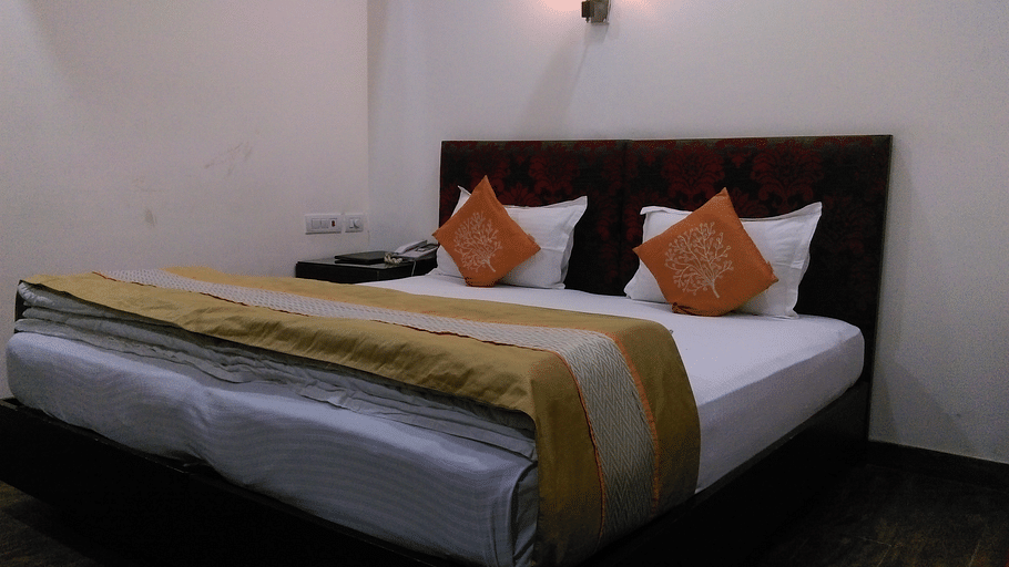 Hotel Aadhar, Gurgaon Gurgaon Deluxe Room Hotel Aadhar Gurgaon