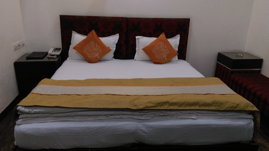 Hotel Aadhar, Gurgaon Gurgaon Deluxe Rooms Hotel Aadhar Gurgaon