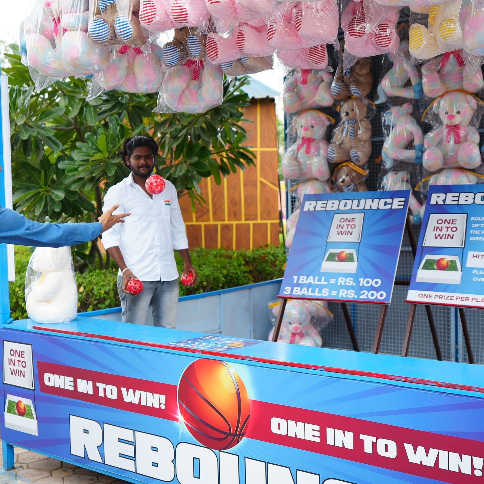 Another image of a man participating in games | Diamond Parks, Pune