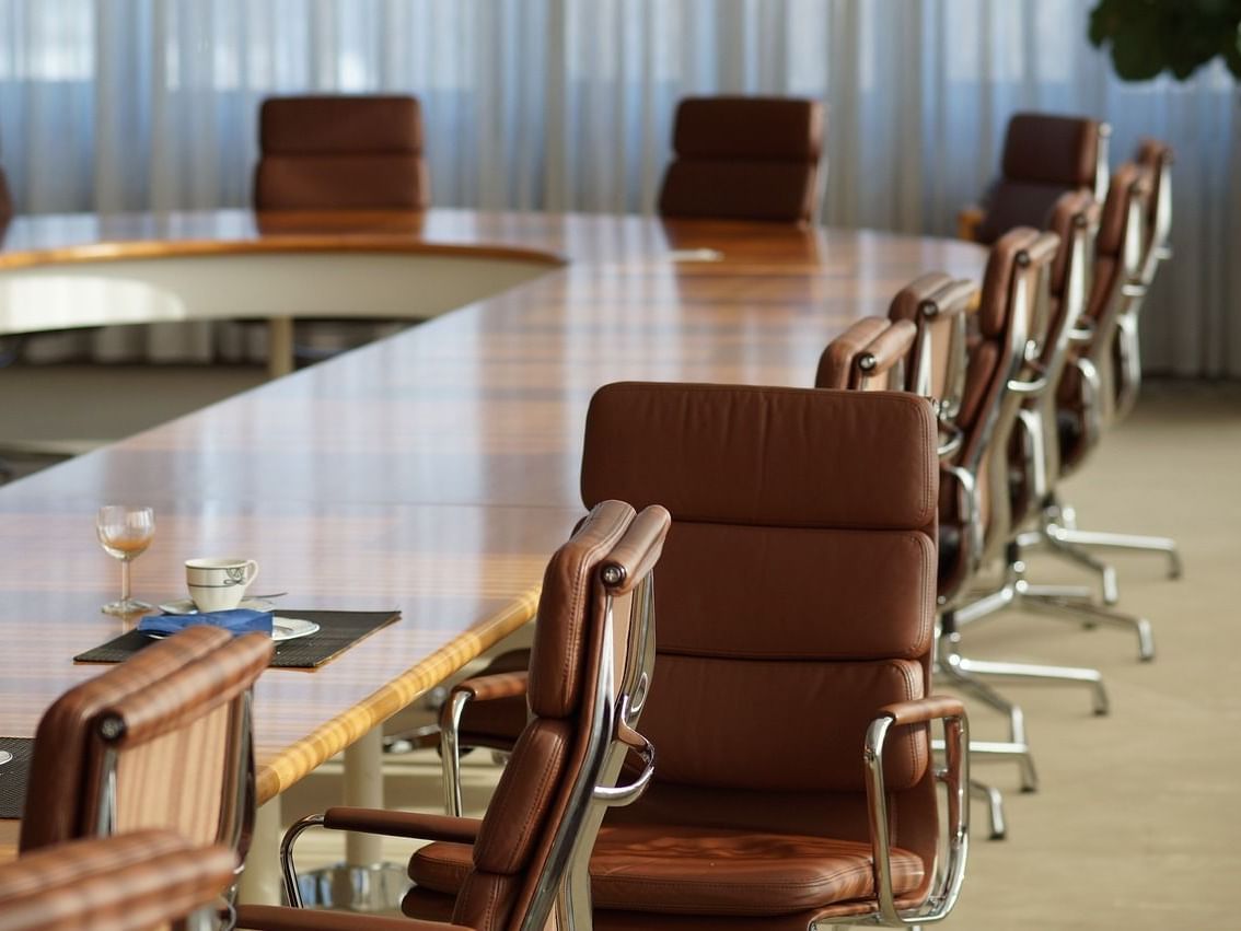 meeting rooms at starlit suites