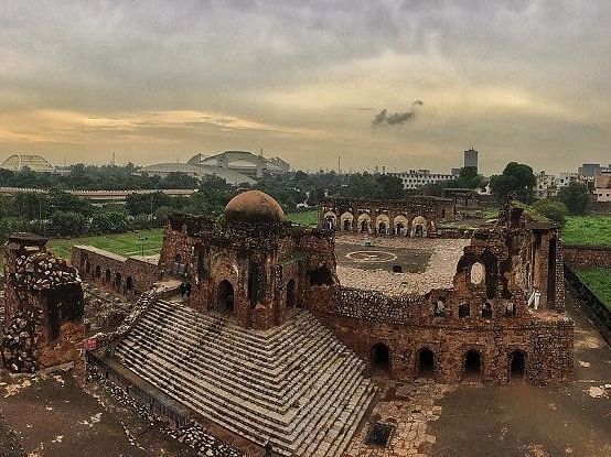 Feroz-shah-kotla-fort-Haunted-places-in-Delhi