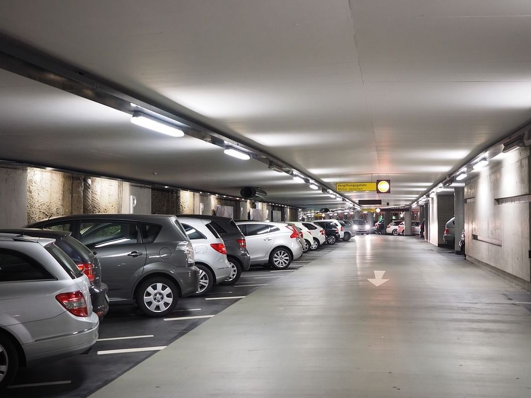 ample parking facilities at starlit suites