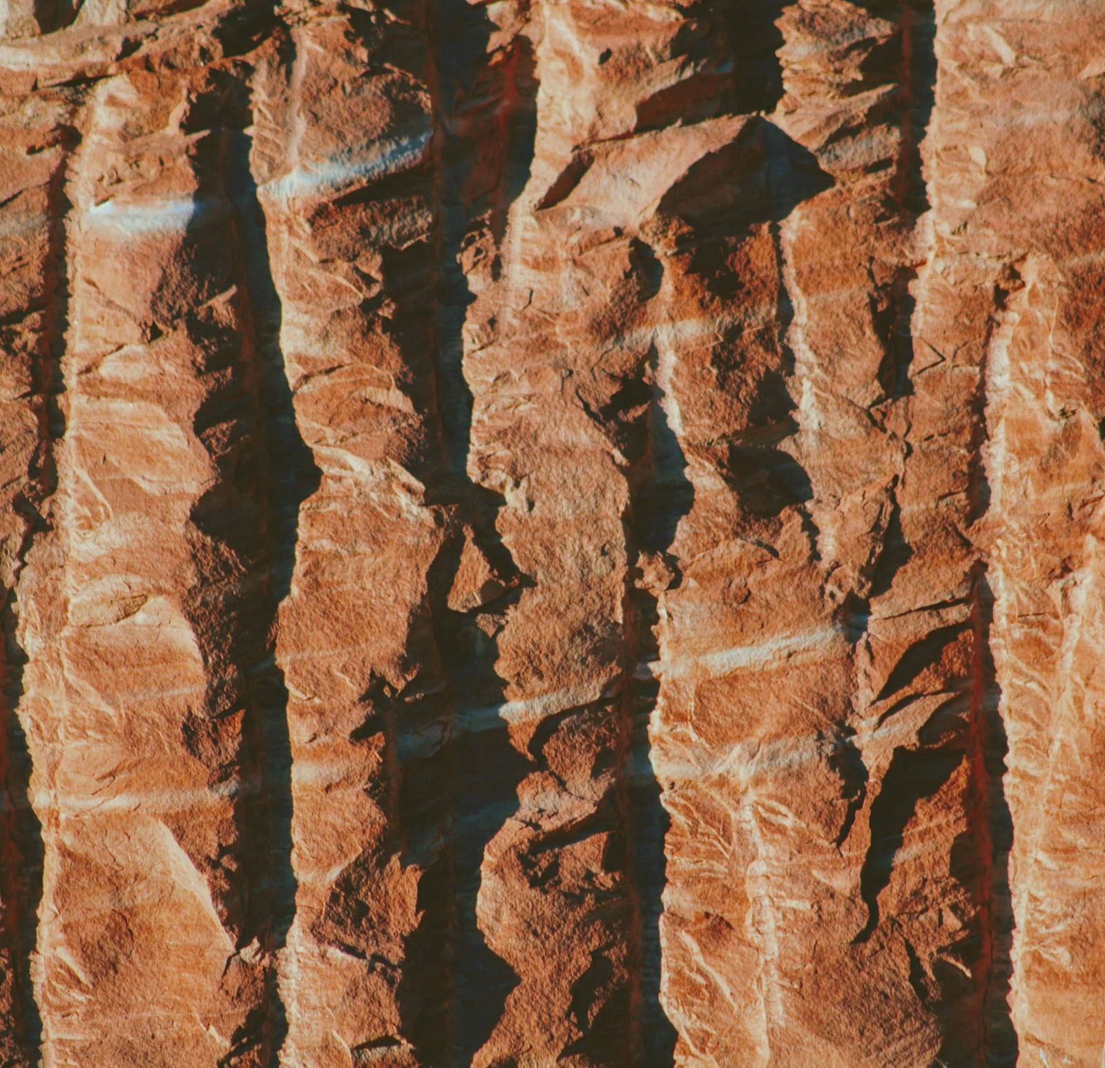 an overview of the rock formation with lines on it depicting different times