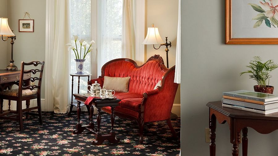1600x813-Sitting-Area-The-Sayre-Mansion-Bethlehem-Pennsylvania