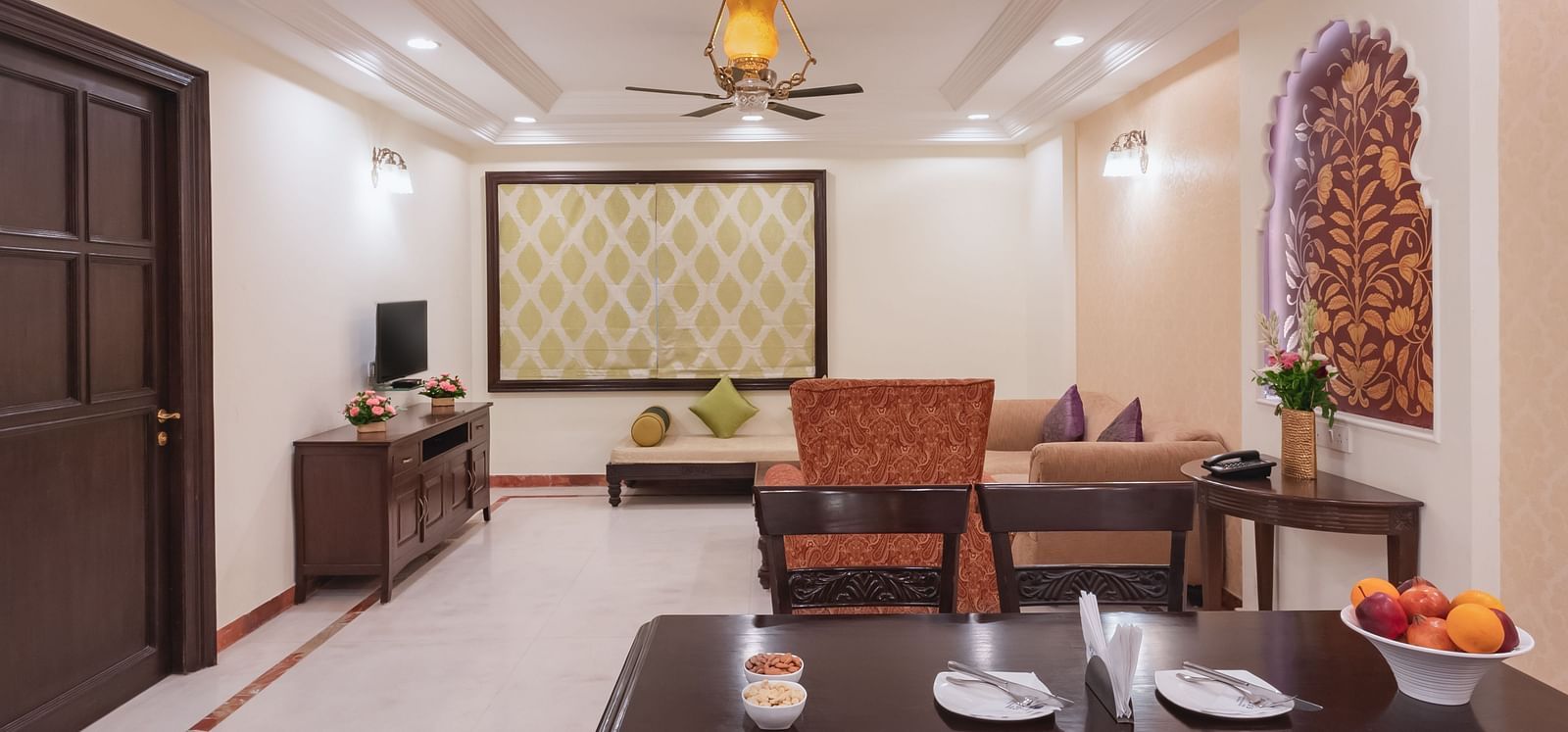 Premier Suite Dinning Area 1