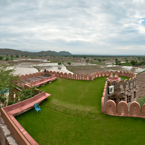 An aerial view of the facade and premises of the resort - Hill Fort-Kesroli 