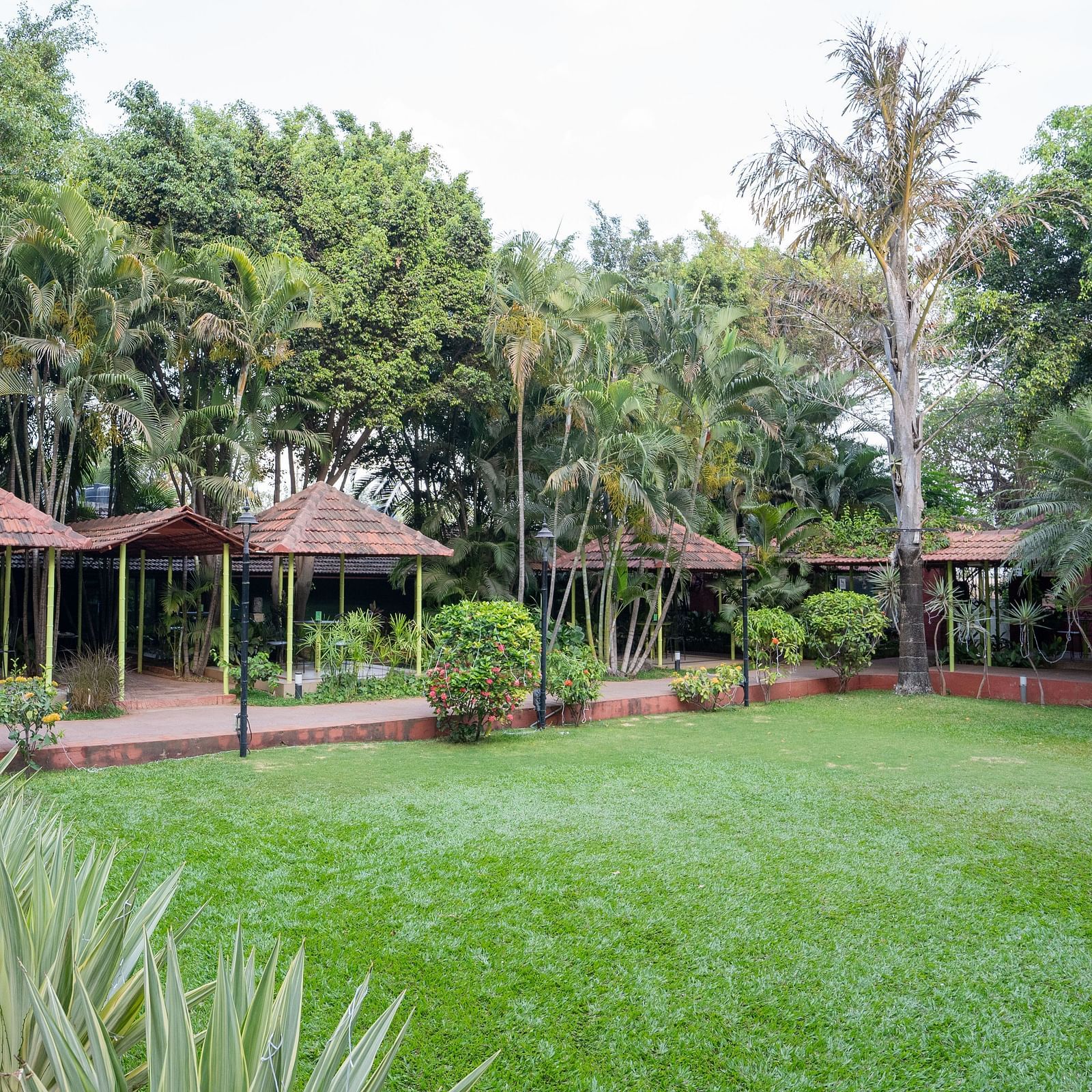 GULMOHAR RESTAURANT LAWNS