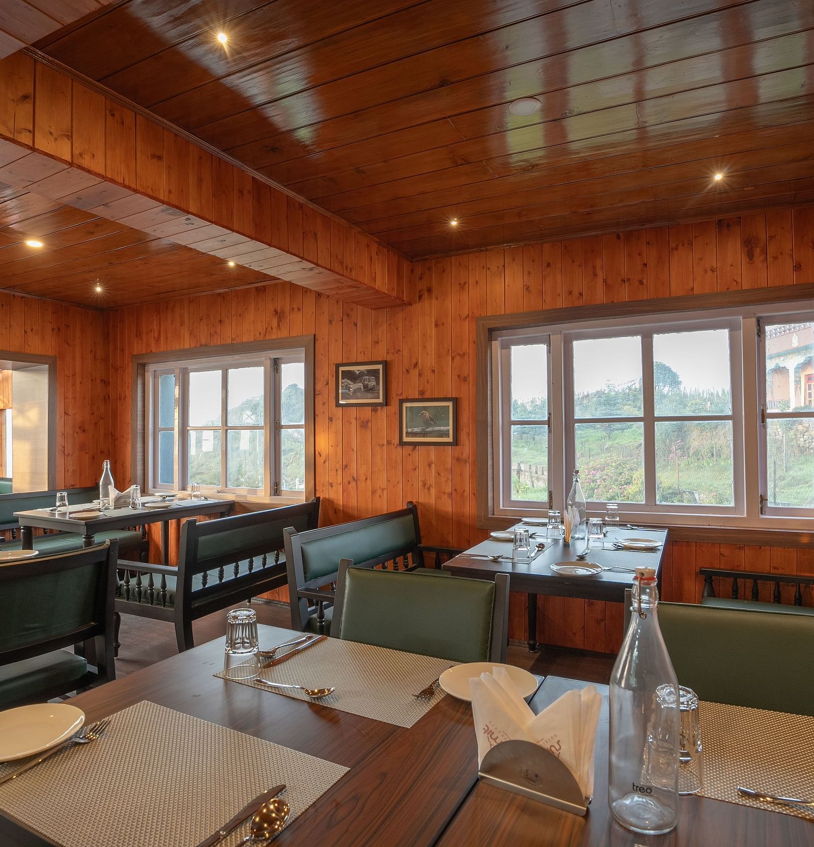 Seating arrangement in the restaurant at Poshtel, Meghma