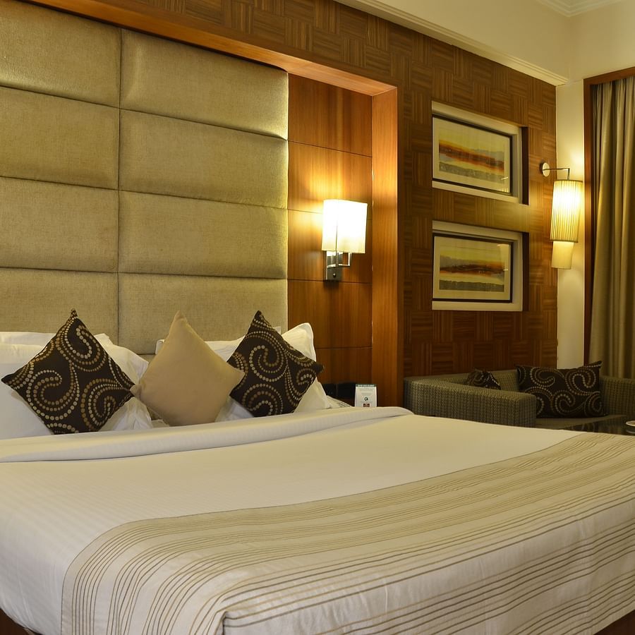 Premium Rooms at The Bristol Hotel Gurgaon, Rooms Near Sikanderpur Metro Station 99