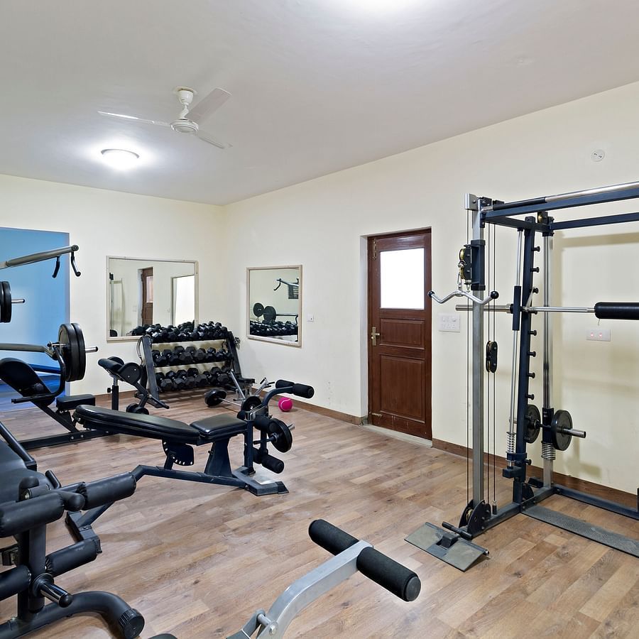 gym equipment at the gym in the hotel - Hotel Castle Mandawa, Jhunjunu