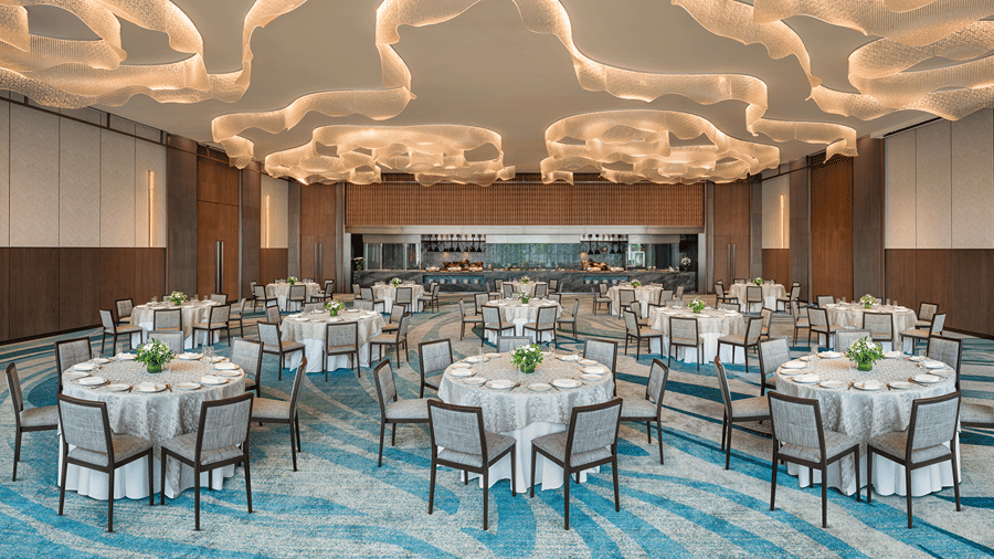 BALLROOM 2 - ROUND TEBLE OPEN KITCHEN