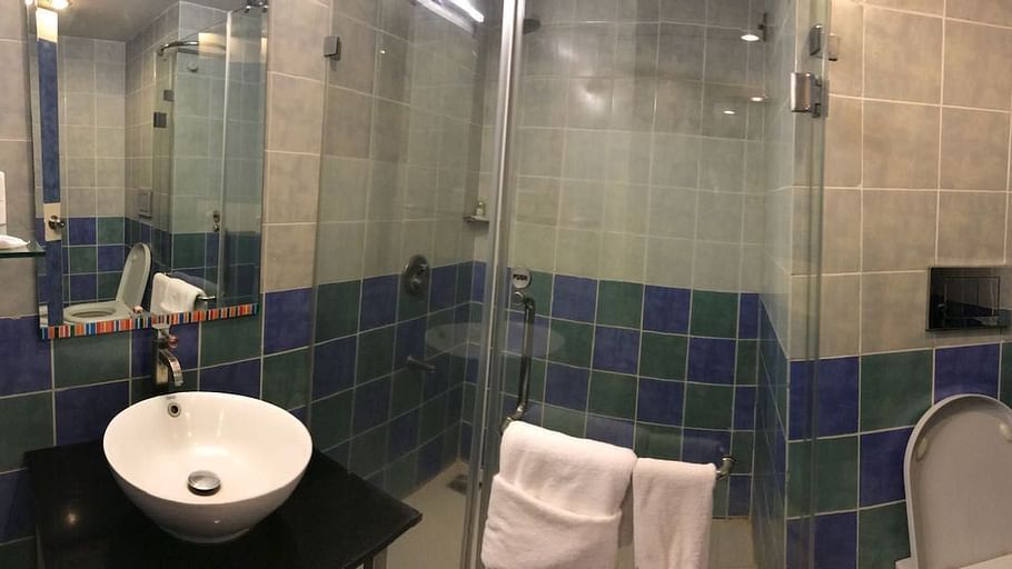 BATHROOM Aditya Hometel Ameerpet Hyderabad