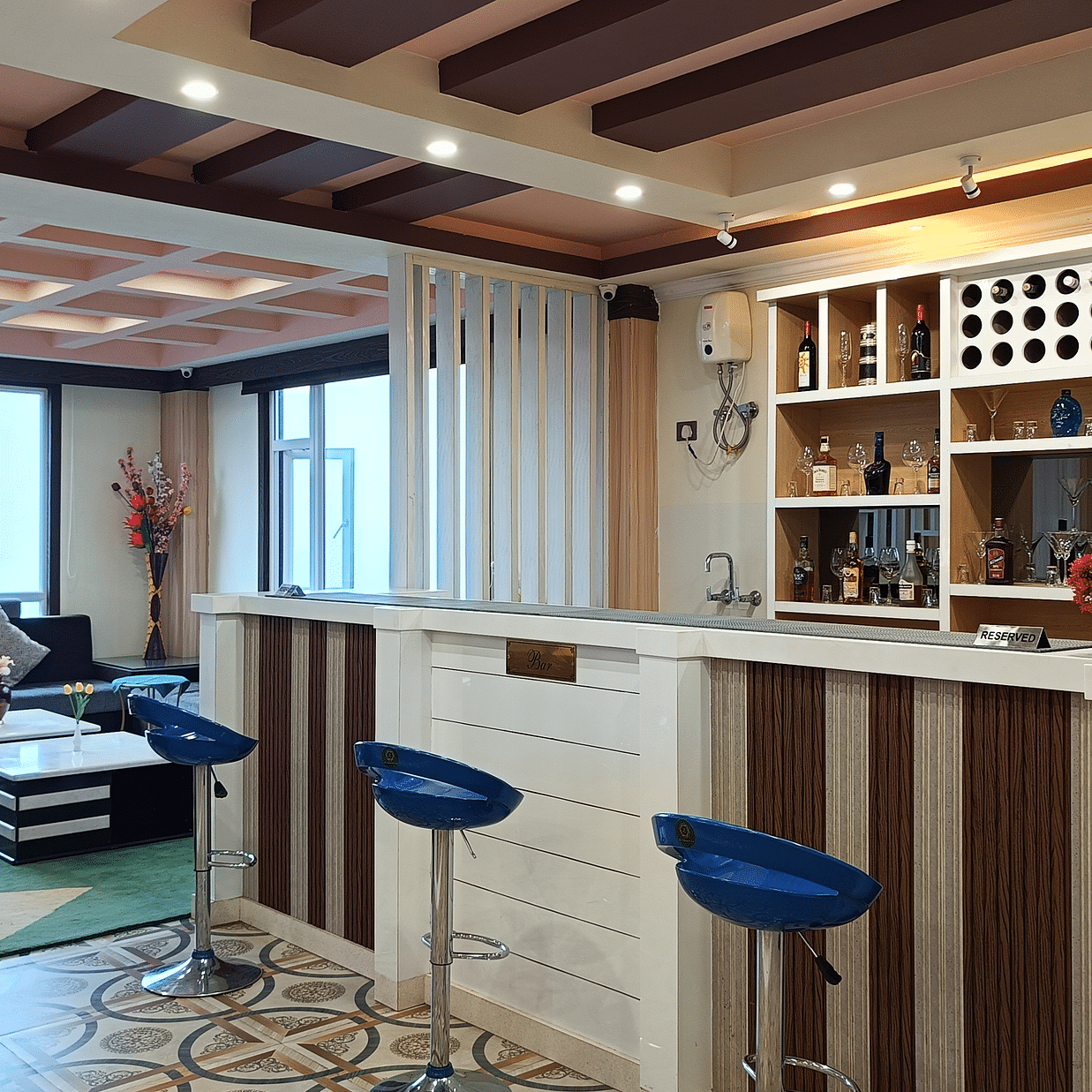 BAR