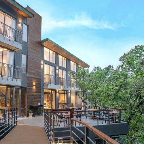 Facade of Rosefinch Sarovar Portico, Bhimtal.