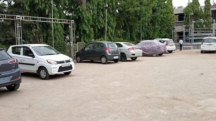 Vaikunth by Adamo Nathdwara Varsha V Parking