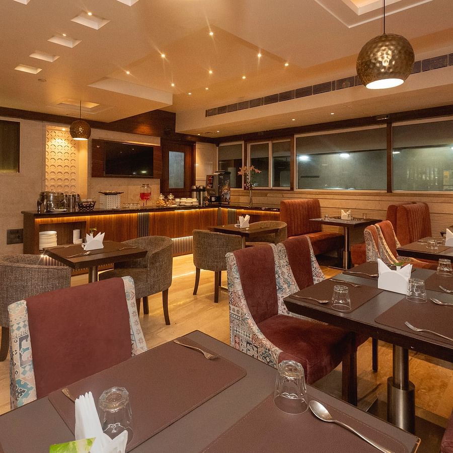 Aroma Street Restaurant photo