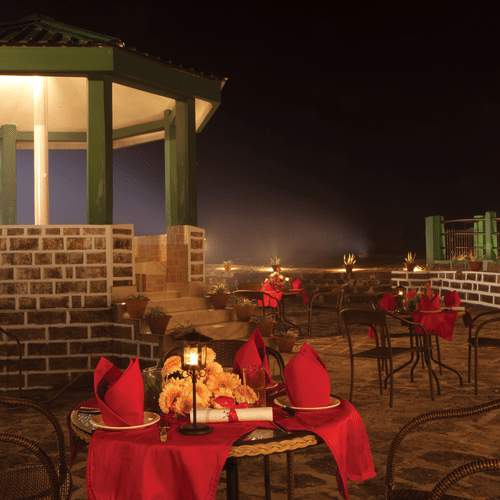 outdoor dining sitting area 